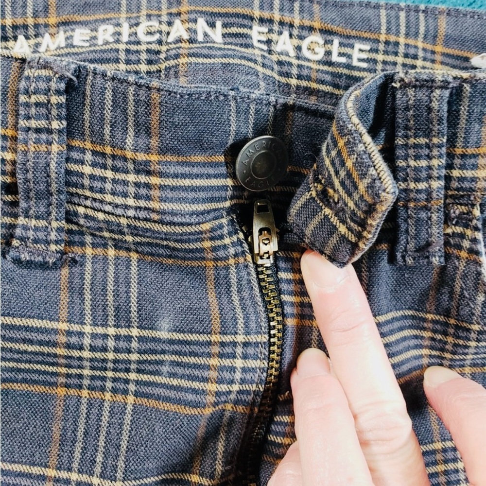 American Eagle Outfitters Super Stretch Plaid Chinos - Gray and Tan NWOT Size 00 - Picture 4 of 7